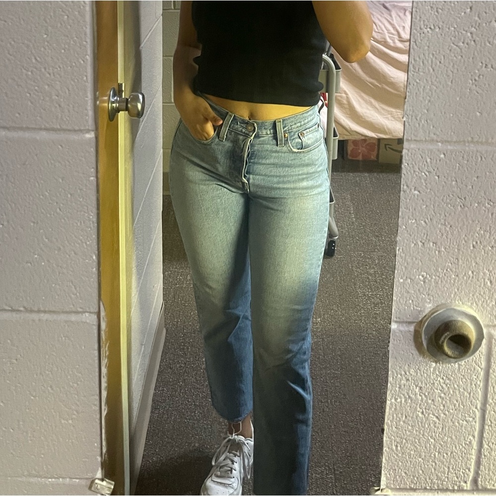 Levi’s Wedgie Straight Cropped Jean